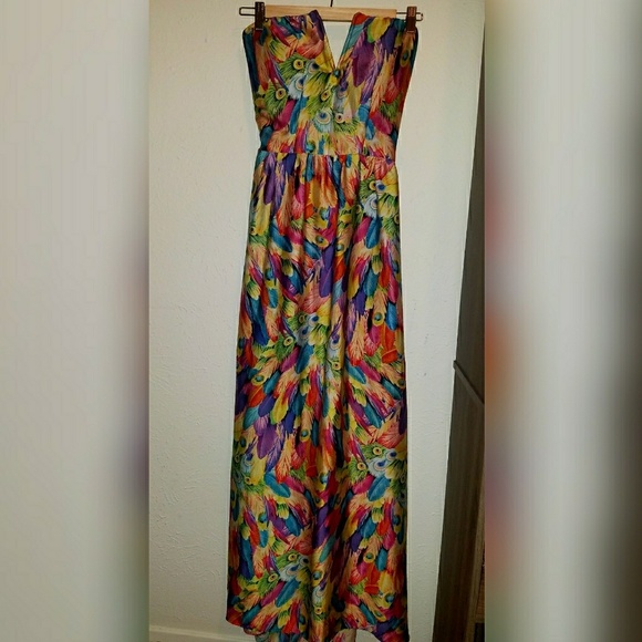 Summer Mulit-Maxi Dress - Picture 3 of 5
